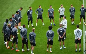 亚博体育-doinb现状