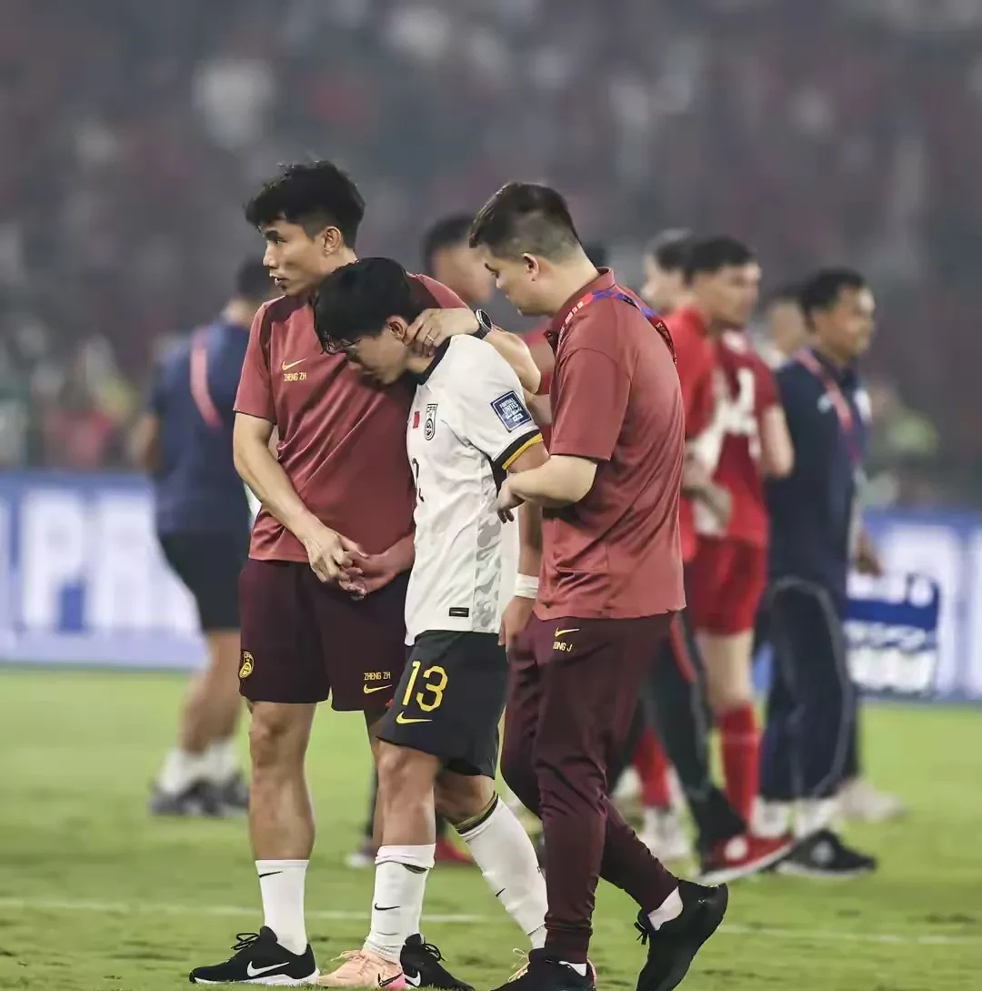 亚博体育APP-足球赛事全记录背后的艰辛与辉煌的故事