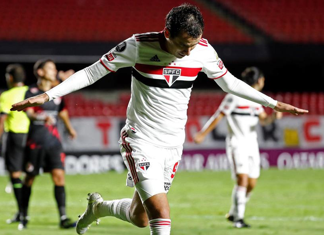 亚博体育-夏曼个人简介